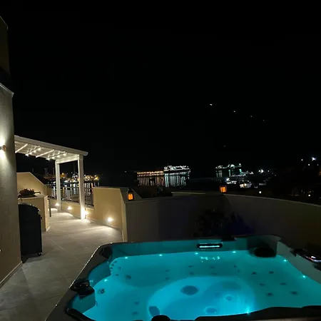 아파트 Penthouse *